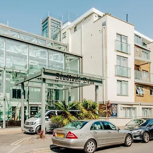 https://seaside-lovely-flat.tophotelsbath.com
